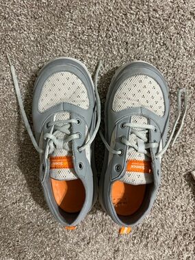 Grey and Cream Soft Science Sneakers with Orange Accents - size 9